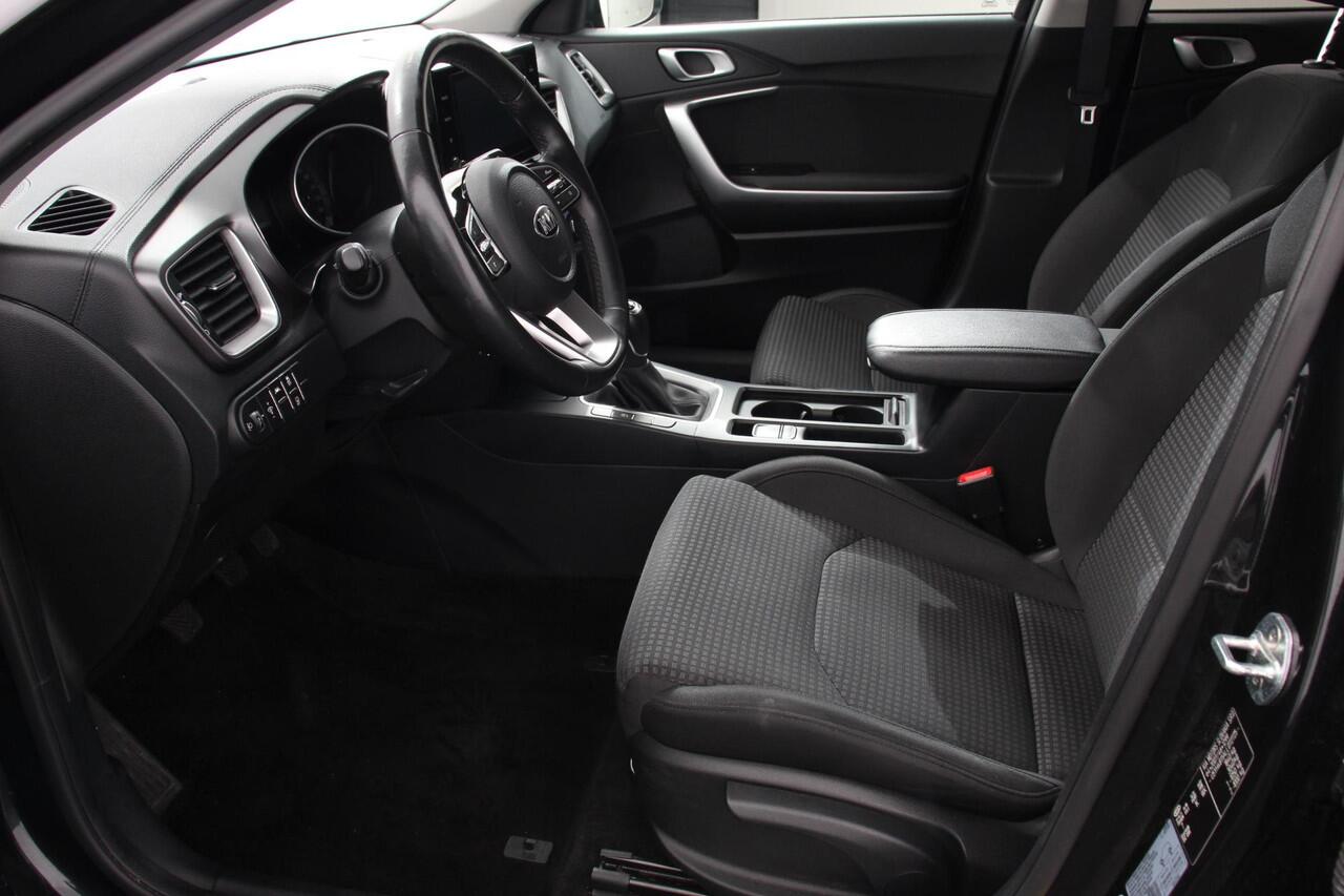 KIA CEE D Ceed SW 1.0 T-GDi 100 pk Active Handgeschakeld | Navigatie | Apple Carplay/Android Auto | Climate Control |Cruise Control | Camera | Extra getint glas