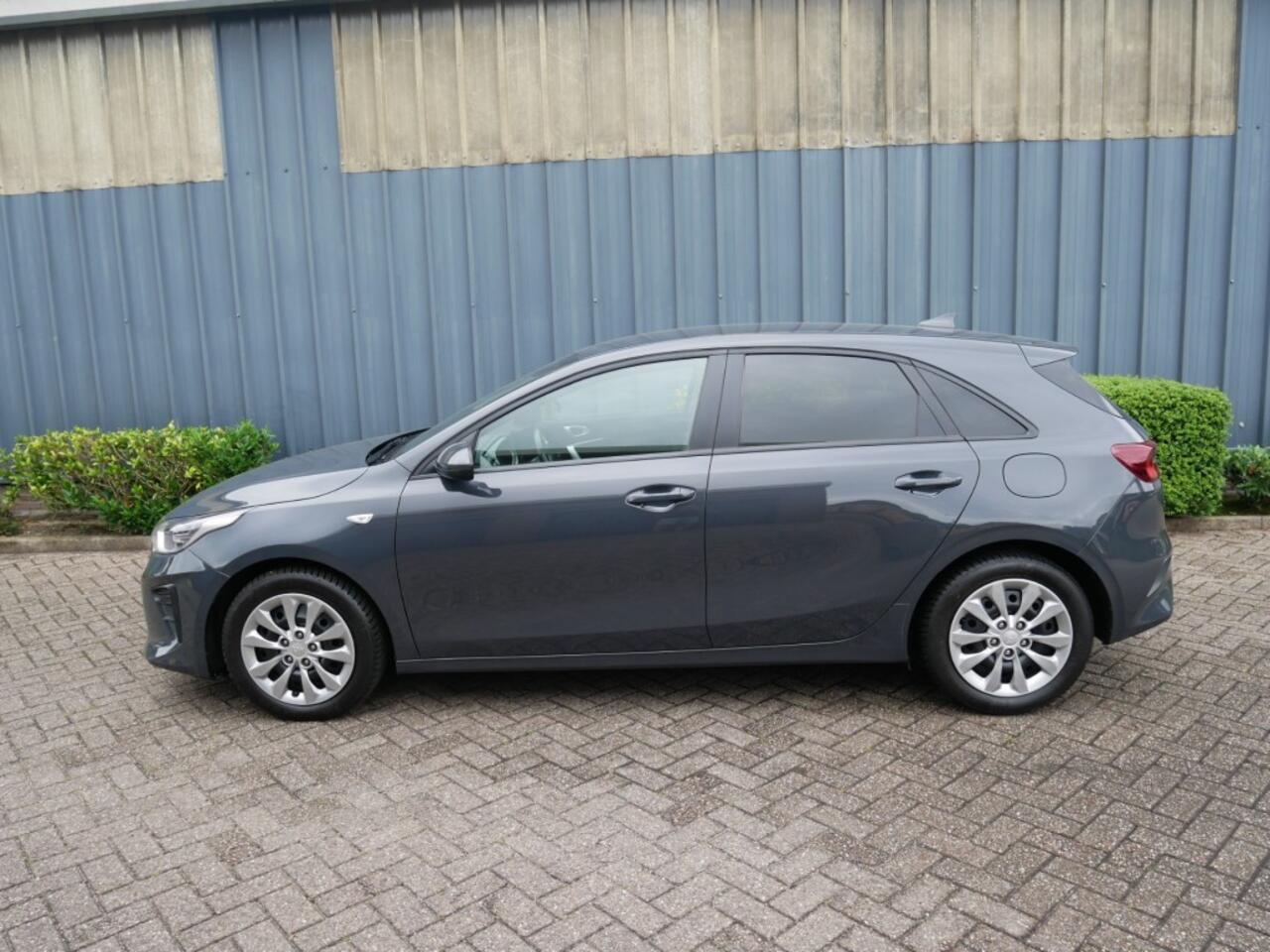 KIA CEE D 1.0 T-GDI COMFORTL. **Airco//Carplay **