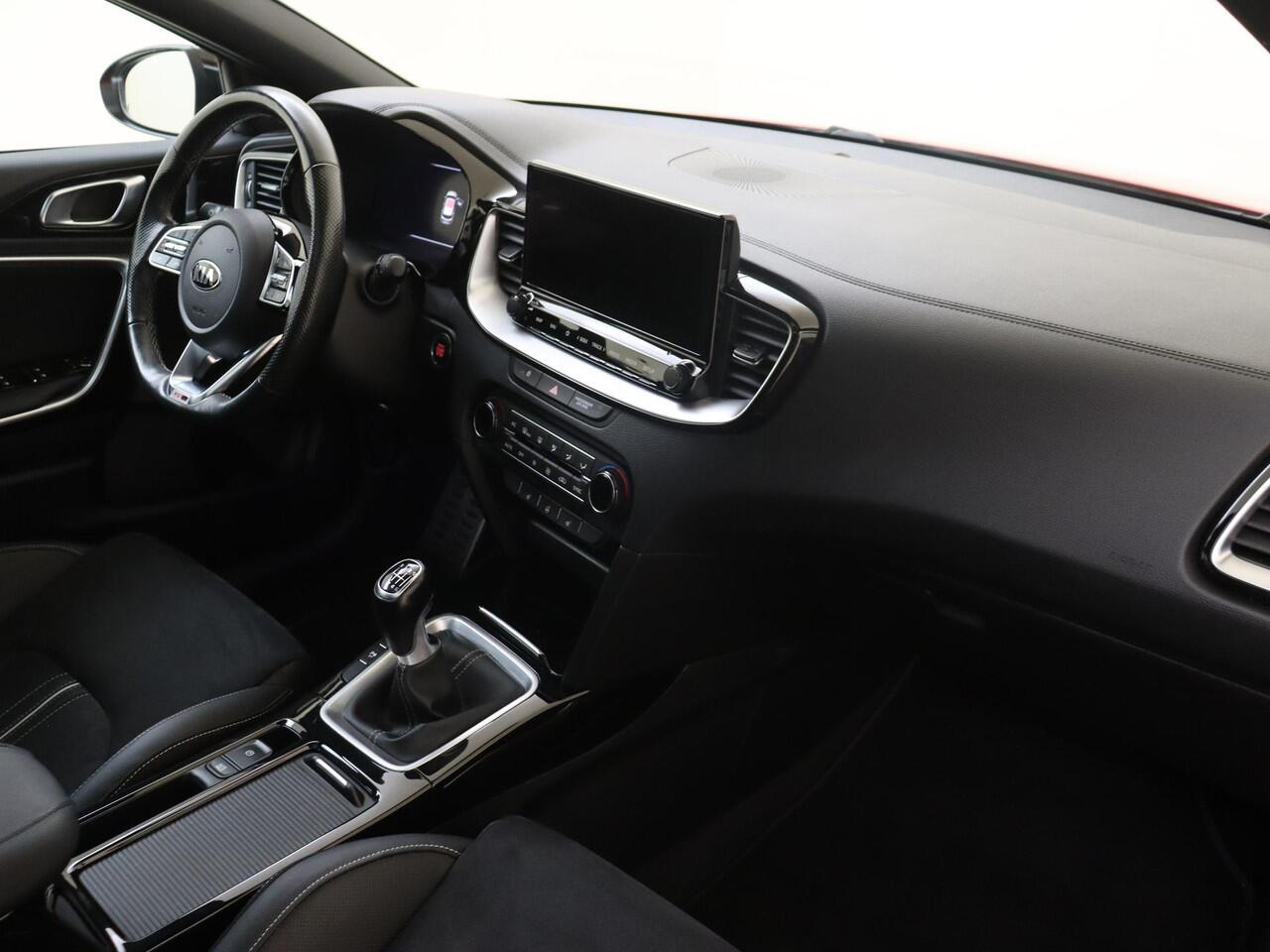 KIA CEE D Ceed Sportswagon 1.0 T-GDi GT-Line | Navigatie | Camera | Stoel-stuurverwarming | Trekhaak