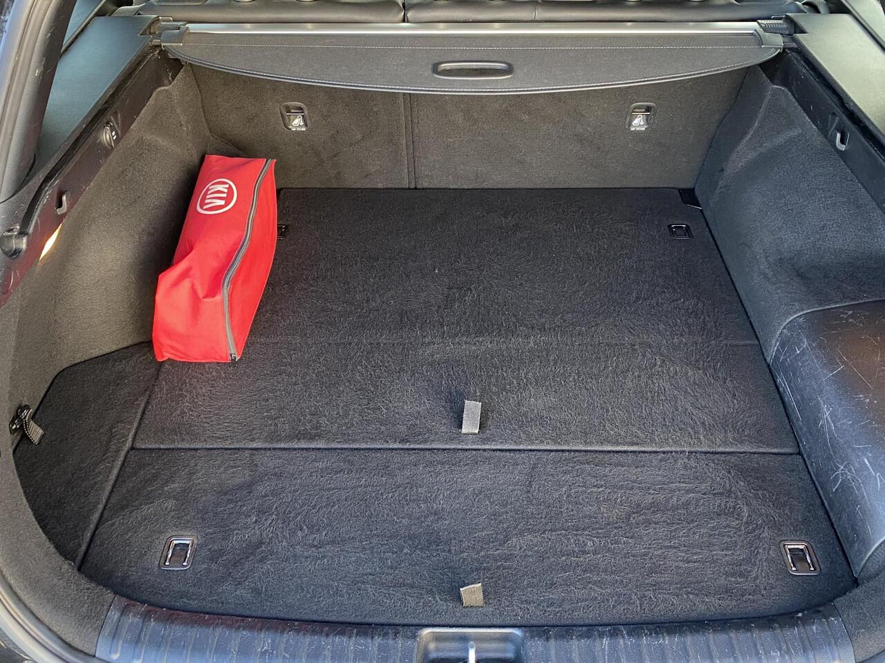 KIA CEE D Ceed Sportswagon 1.6 GDI PHEV DynamicPlusLine Stoel- & Stuurwielverwarming, parkeersensoren A., navigatie Apple CarPlay/Android Auto, achteruitrij camera, keyless, Plug-in,