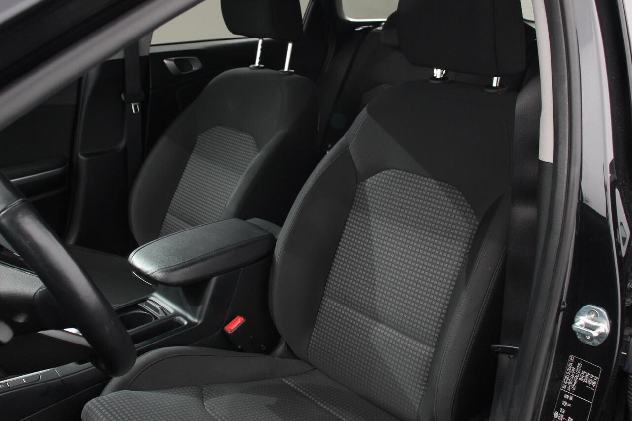 KIA CEE D Ceed SW 1.0 T-GDi 100 pk Active Handgeschakeld | Navigatie | Apple Carplay/Android Auto | Climate Control |Cruise Control | Camera | Extra getint glas