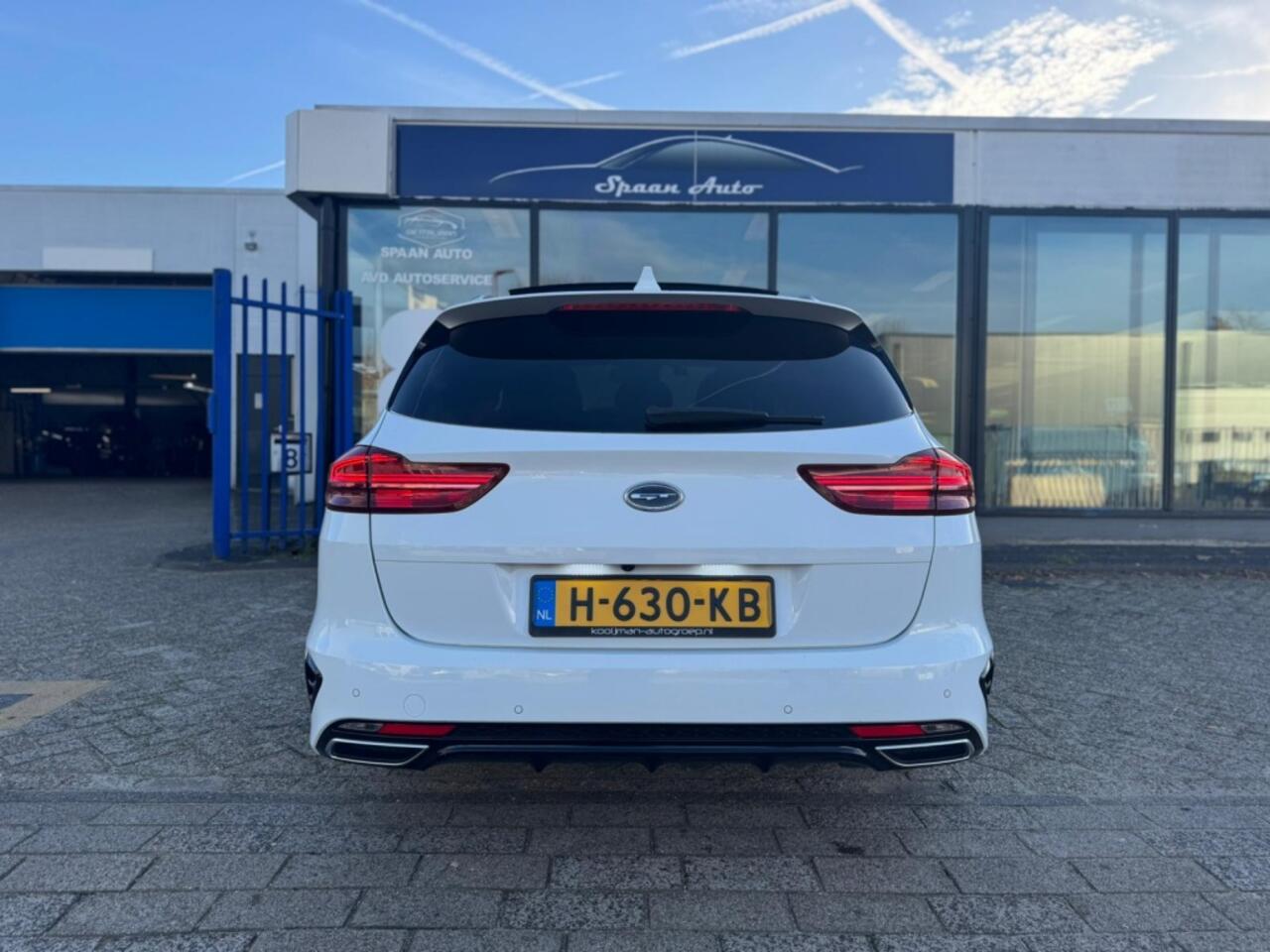 KIA CEE D Ceed 1.4 T-GDI | GT-Line | AUTOMAAT | PANO | HARMAN KARDON | TREKHAAK