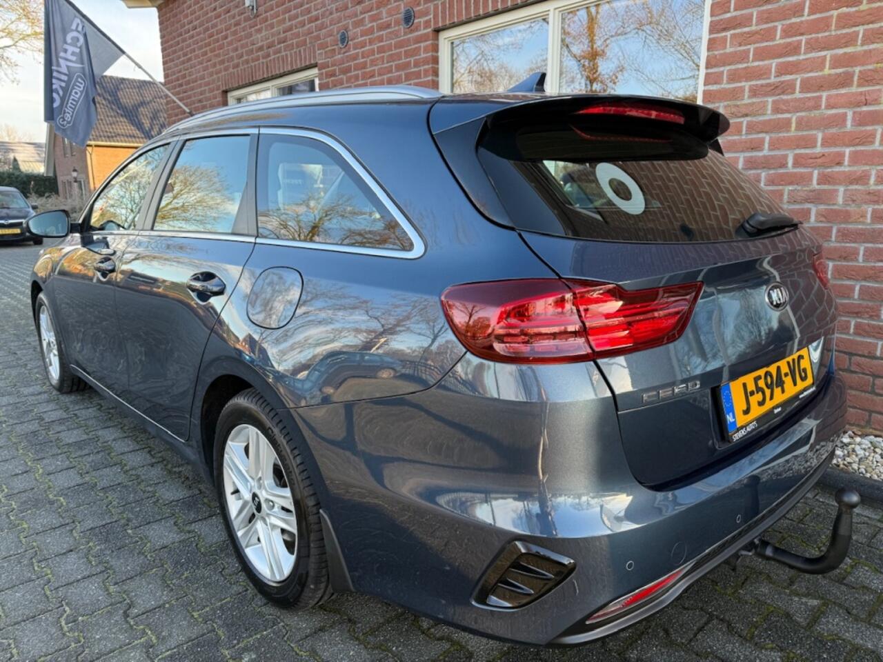 KIA CEE D Ceed Sportswagon 1.0 T-GDi DynamicL. CAMERA / TREKHAAK / CLIMA / CARPLAY / NAVI /