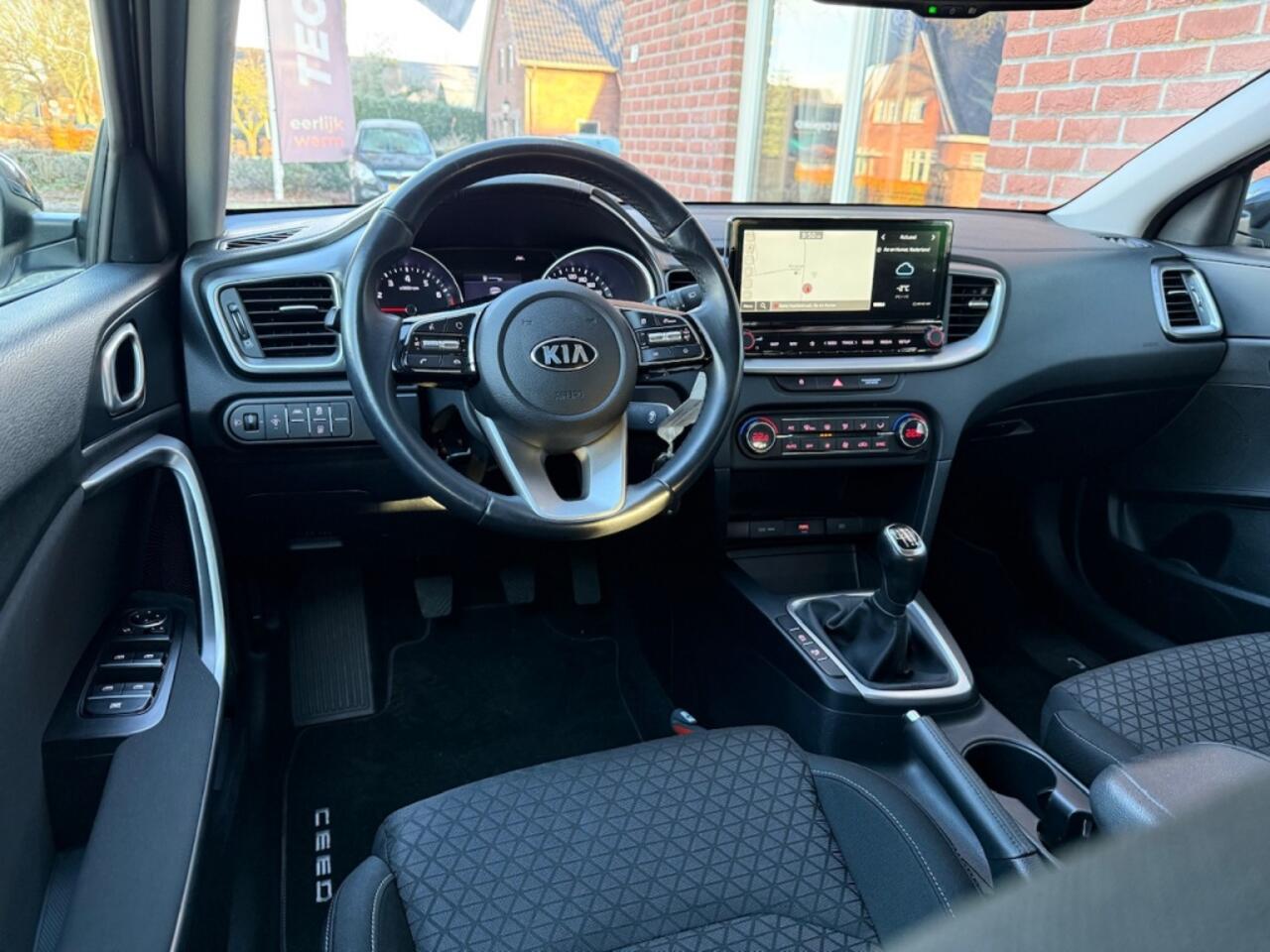 KIA CEE D Ceed Sportswagon 1.0 T-GDi DynamicL. CAMERA / TREKHAAK / CLIMA / CARPLAY / NAVI /