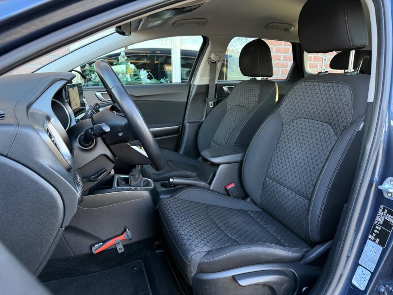 KIA CEE D Ceed Sportswagon 1.0 T-GDi DynamicL. CAMERA / TREKHAAK / CLIMA / CARPLAY / NAVI /