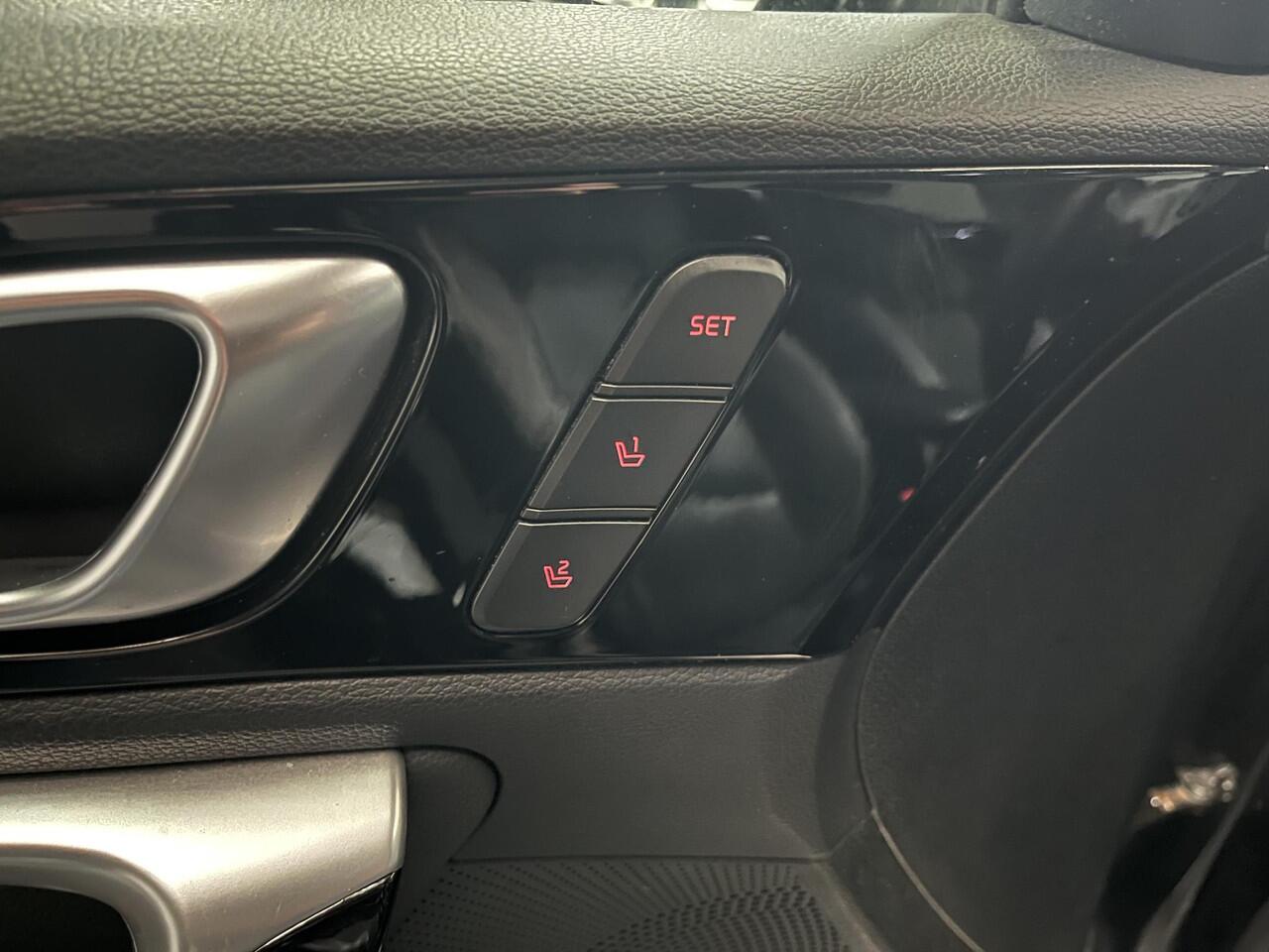 KIA CEE D Ceed Sportswagon 1.6 GDI PHEV ExecutiveLine , Met Trekhaak, Schuif/Kanteldak, Elektrische Stoel met Geheugenstand, Stoelverwarming en Ventilatie, Adaptieve CruiseControl