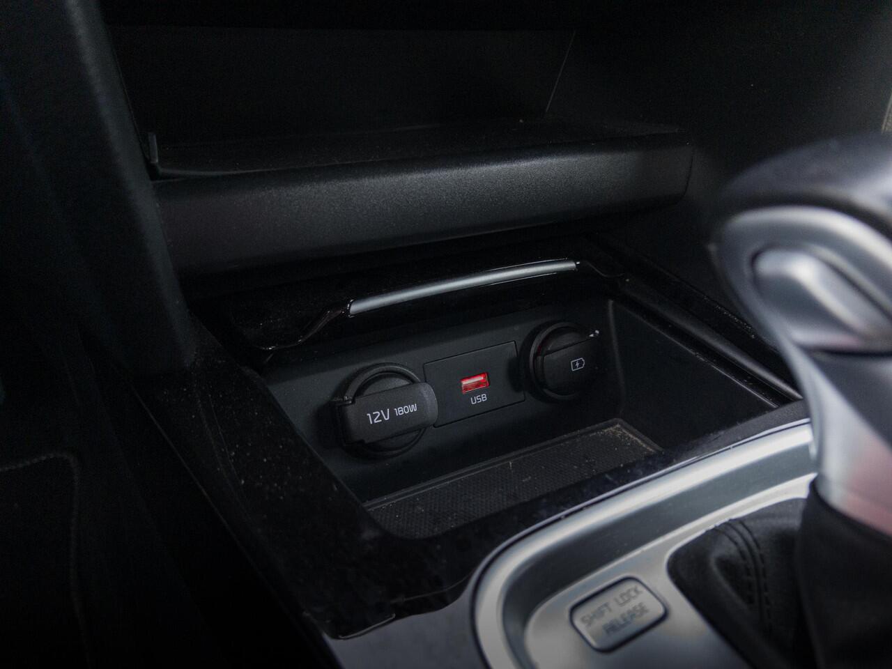 KIA CEE D Ceed Sportswagon 1.6 GDI PHEV DynamicLine