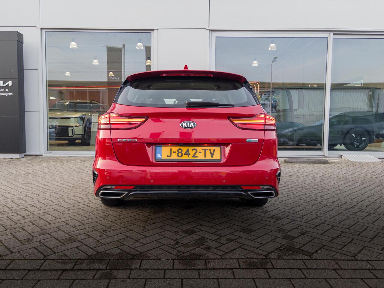 KIA CEE D Ceed Sportswagon 1.6 GDI PHEV DynamicLine