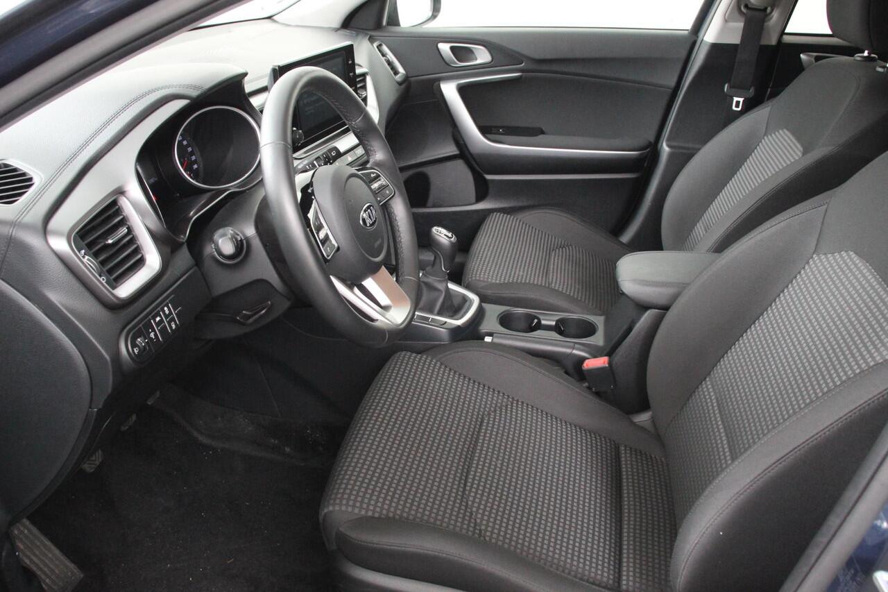 KIA CEE D Ceed 1.0 T-GDi 120pk Vision | Navigatie | Apple Carplay/Android Auto | Climate Control | Cruise control | Camera | Extra Getint Glas | DAB