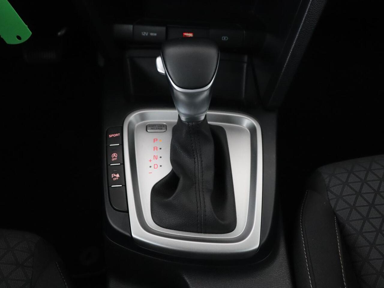 KIA CEE D Ceed 1.4 T-GDi DynamicLine | Automaat | Carplay | Camera | Navigatie | Parkeerhulp | Climate control | Bluetooth | Cruise control