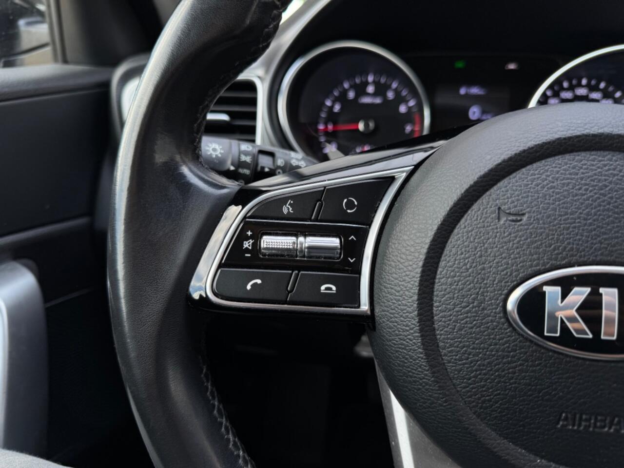 KIA CEE D 1.0 T-GDI DynamicLine - camera - navi - climate control