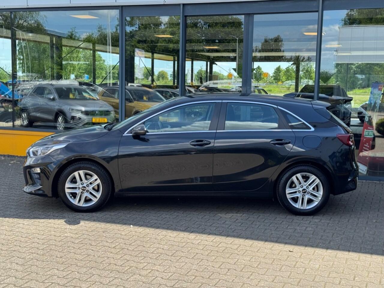 KIA CEE D 1.0 T-GDI DynamicLine - camera - navi - climate control