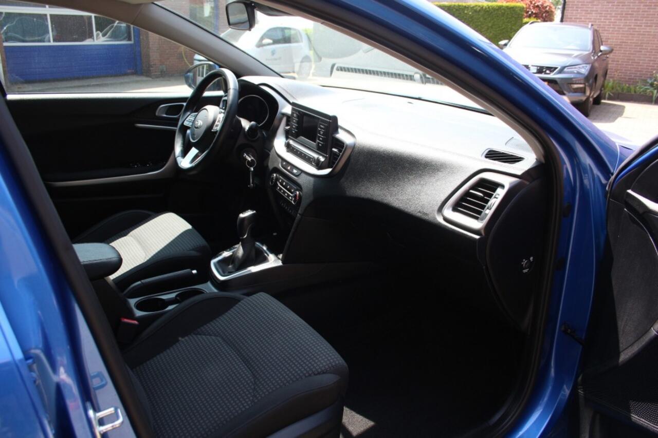KIA CEE D 1.0 T-GDI Comfortline, Stoel en stuurverw, PDC, DAB