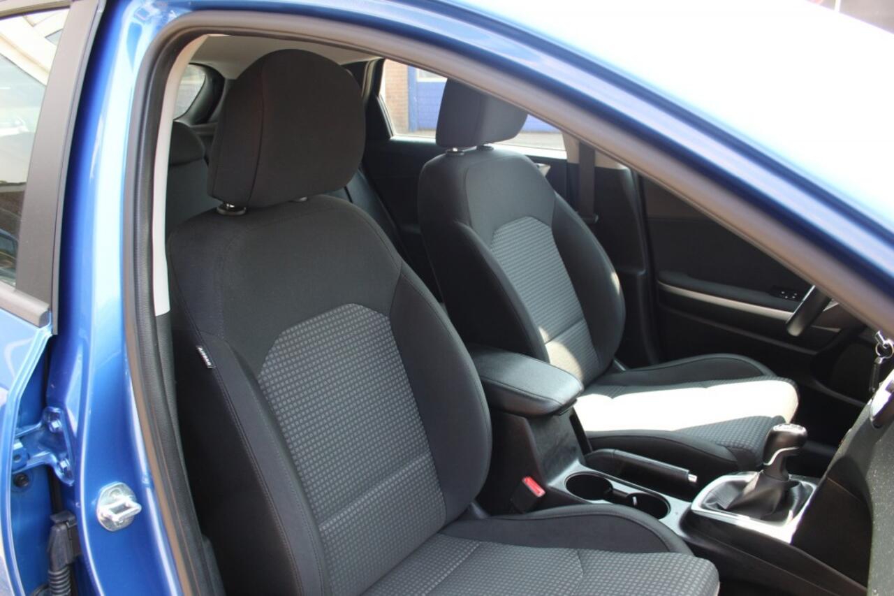 KIA CEE D 1.0 T-GDI Comfortline, Stoel en stuurverw, PDC, DAB