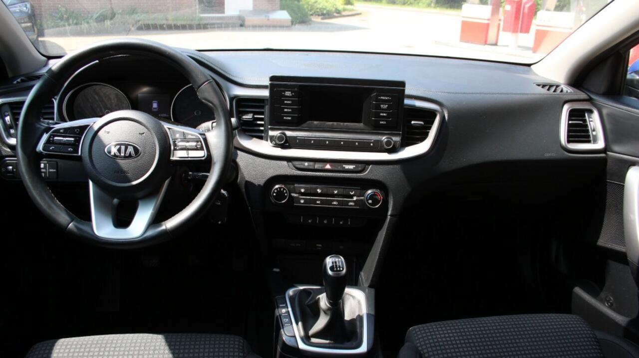 KIA CEE D 1.0 T-GDI Comfortline, Stoel en stuurverw, PDC, DAB