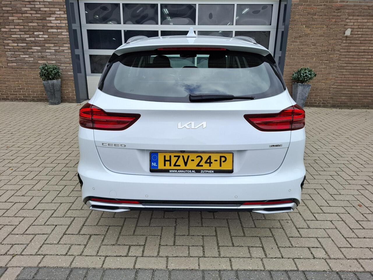 KIA CEE D Ceed Sportswagon 1.6 GDI PHEV DynamicLine Nieuw type