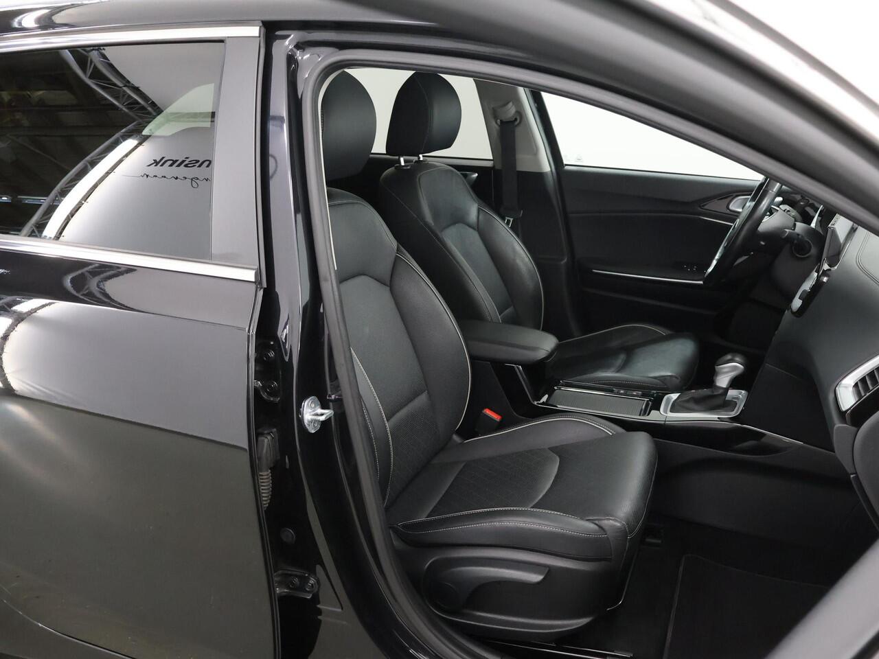 KIA CEE D Ceed Sportswagon 1.6 GDI PHEV ExecutiveLine | Panoramadak | Elekt. Stoelverstelling met geheugen | Stoelventilatie | Stoel/Stuurwielverwarming |