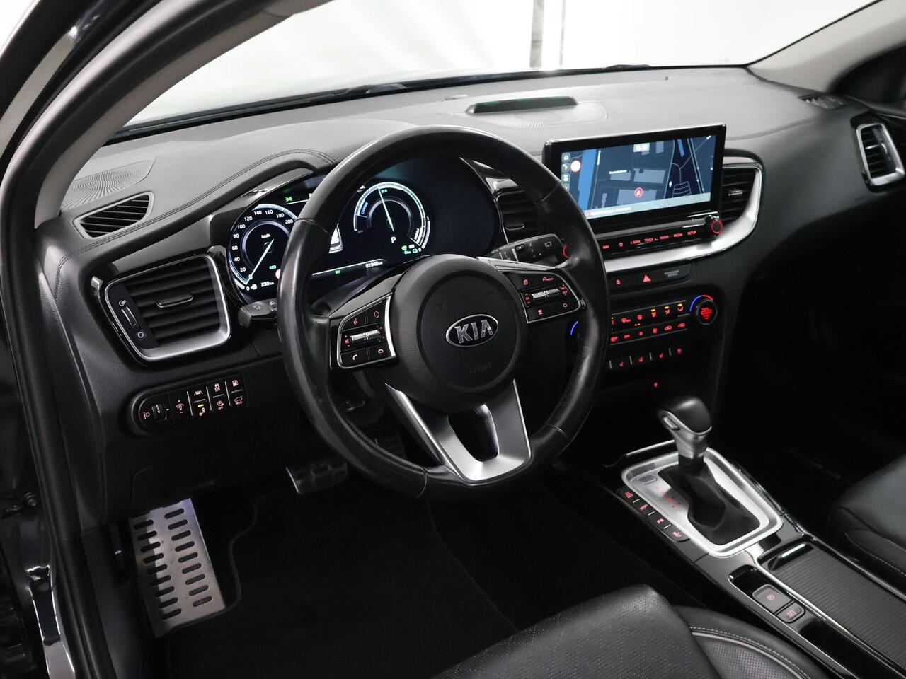 KIA CEE D Ceed Sportswagon 1.6 GDI PHEV ExecutiveLine | Panoramadak | Elekt. Stoelverstelling met geheugen | Stoelventilatie | Stoel/Stuurwielverwarming |