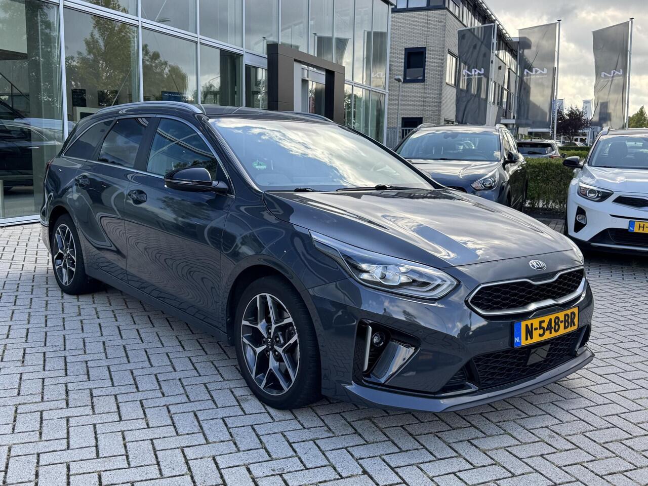KIA CEE D Ceed Sportswagon 1.0 T-GDi GT-Line Business Edition