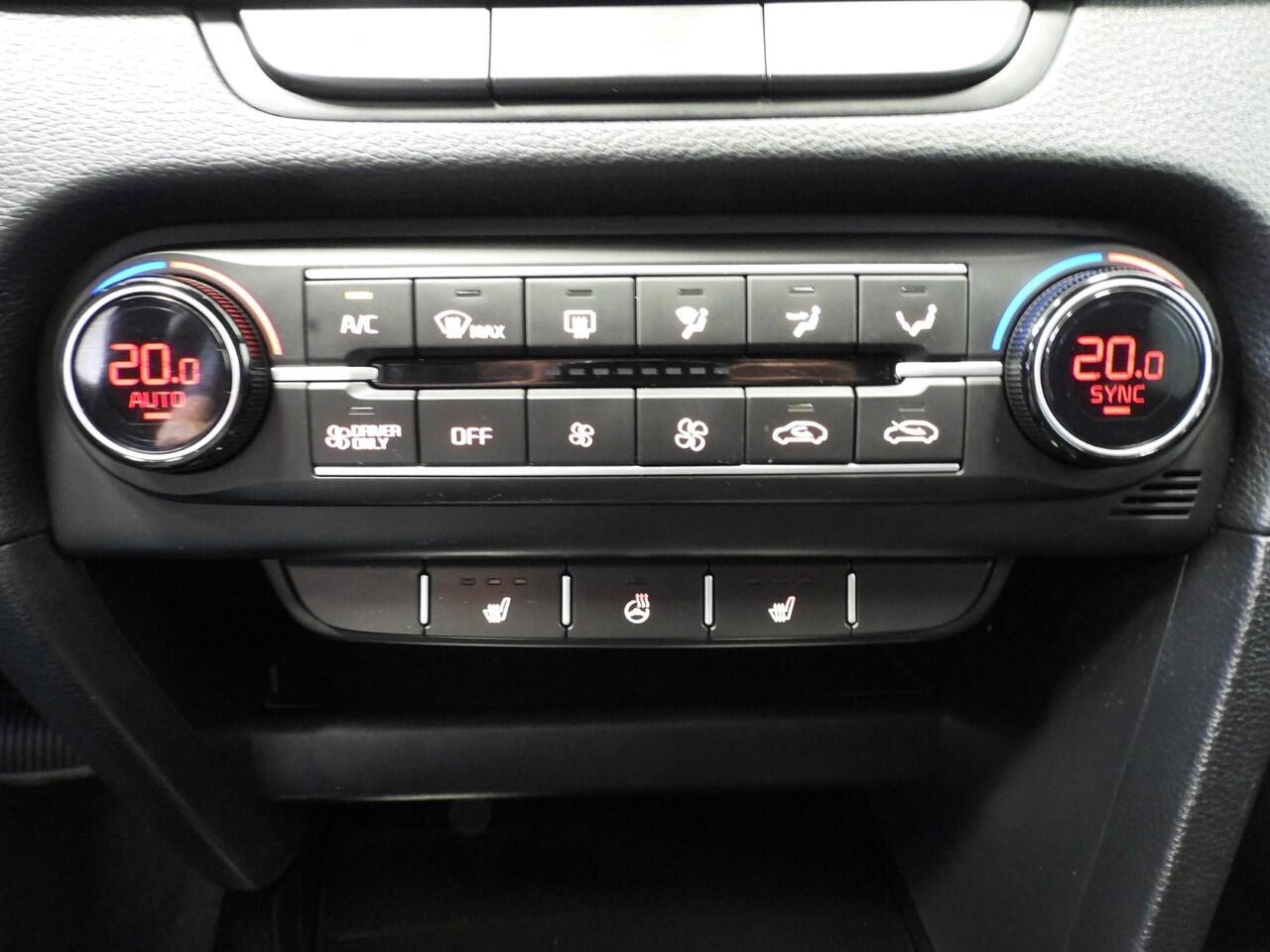 KIA CEE D Ceed Sportswagon 1.6 GDI PHEV Plug-In DynamicLine NAVI-APP/CAMERA/CLIMA/16"LMV!