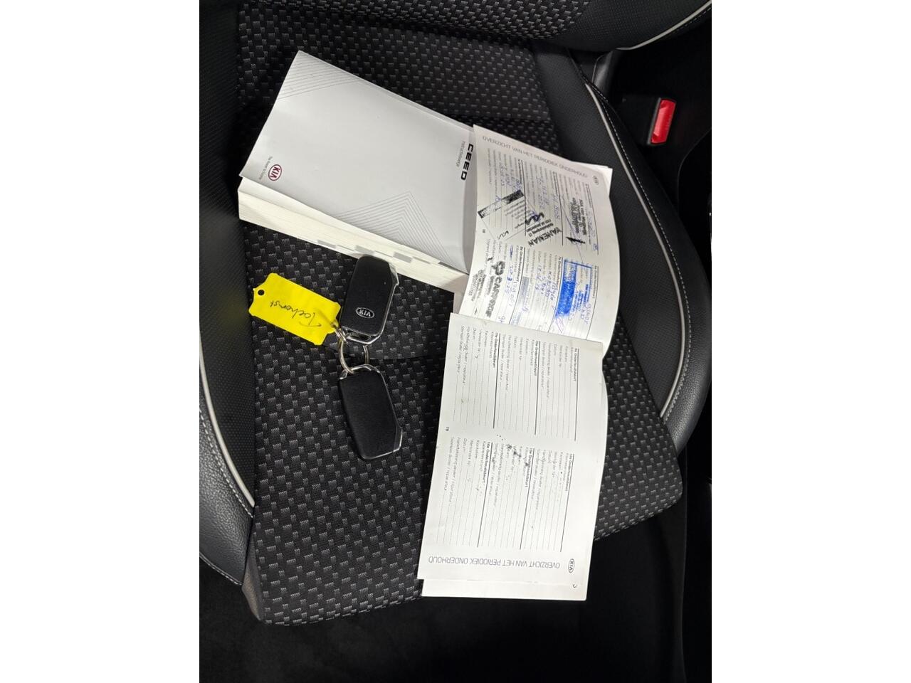 KIA CEE D 1.0 T-GDI MHEV Automaat Navigatie Haf Leder Trekhaak afnb