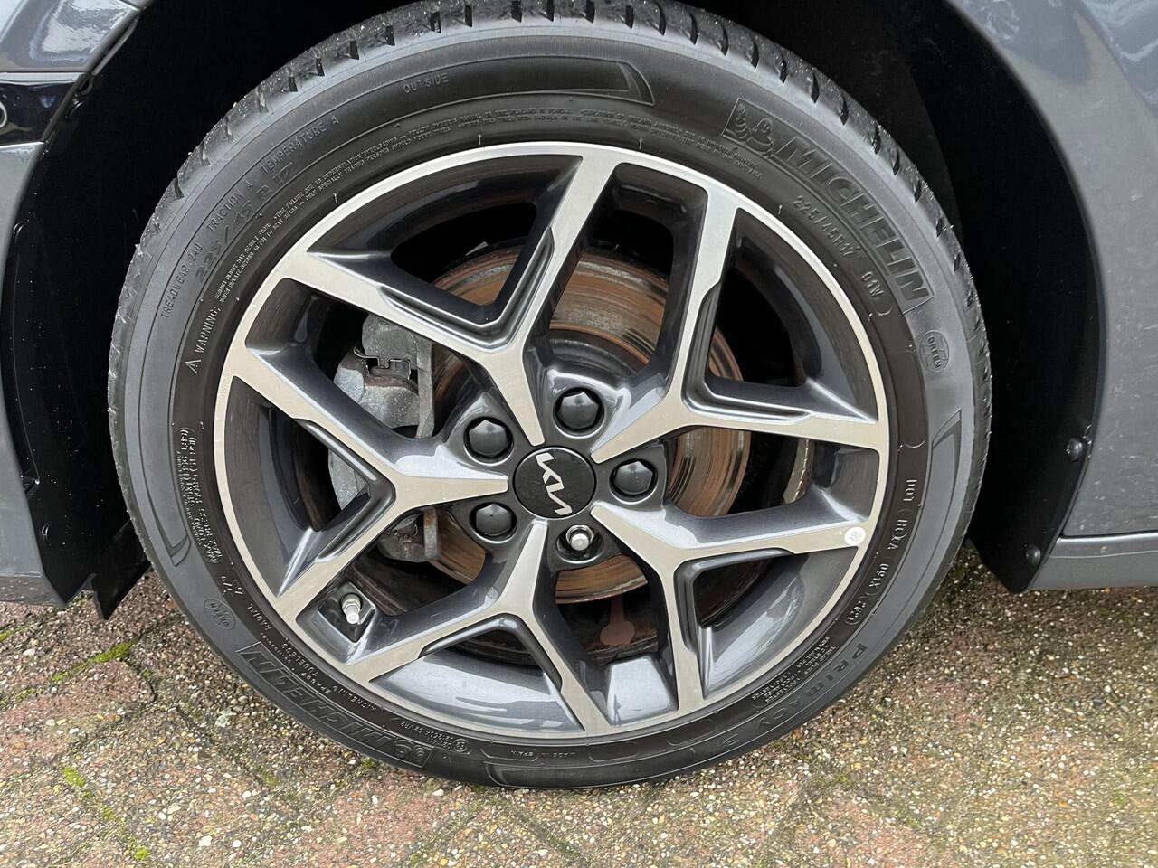 KIA CEE D Ceed Sportswagon 1.6 GDI PHEV ExecutiveLine | 10 jaar garantie, Stoelventilatie, Elektr. stoel, Digitaal Display, Leer, Elektr. achterklep, 1e eigenaar, 1300kg trekgewicht!