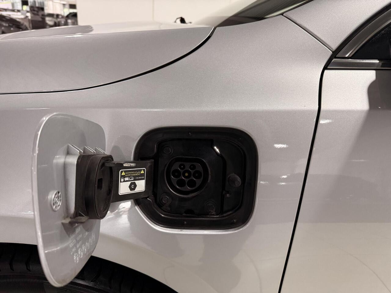 KIA CEE D Ceed Sportswagon 1.6 GDI PHEV DynamicLine Plug-in, Apple Carplay/Android Auto, Navigatie, Camera, Cruise control, Laadkabels, Nederlandse auto!