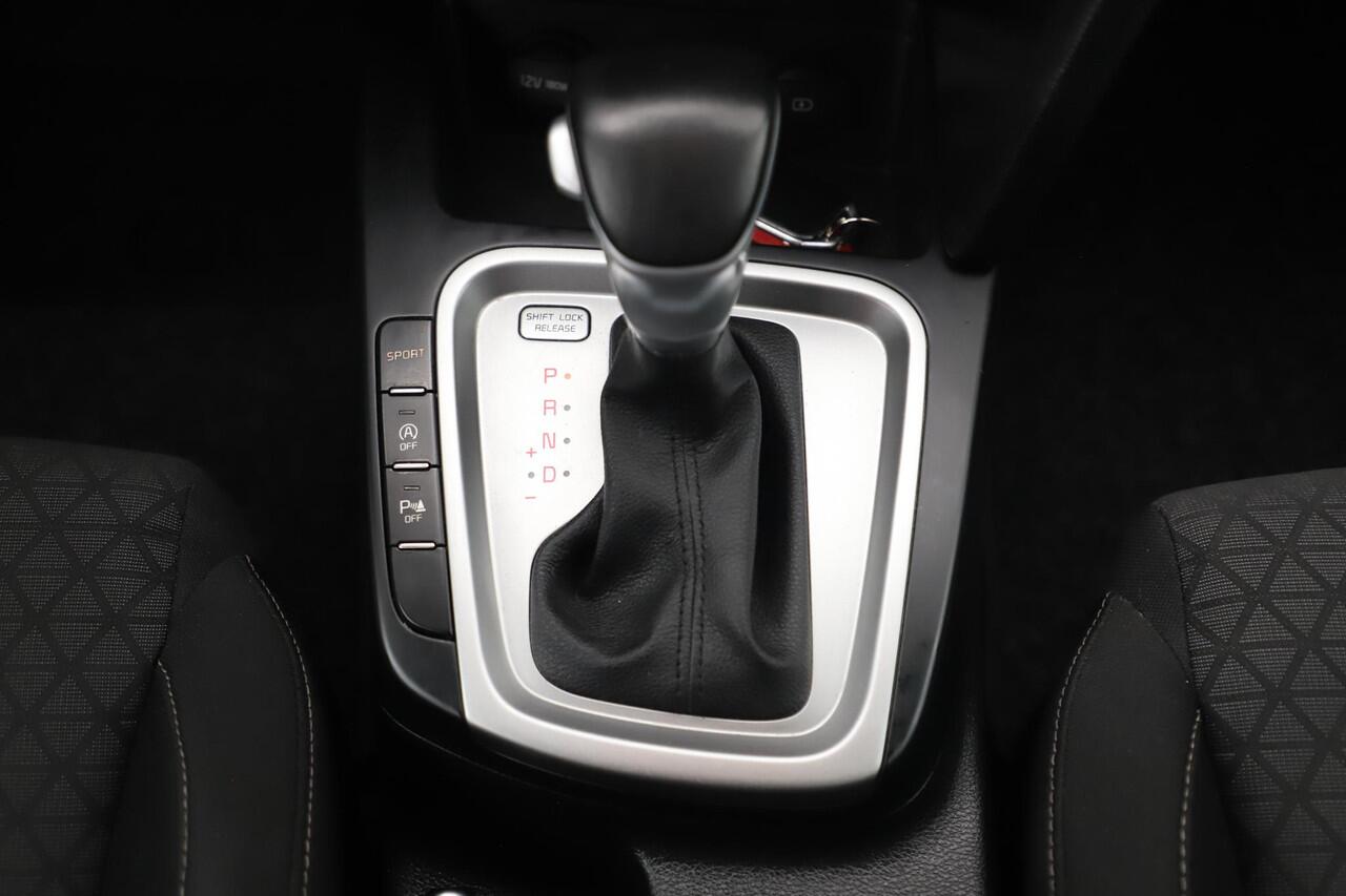 KIA CEE D Ceed Sportswagon 1.5 T-GDi DynamicLine 161PK Automaat Navigatie Achteruitrijcamera Carplay Android Clima Cruise Stuur & Stoelverwarming