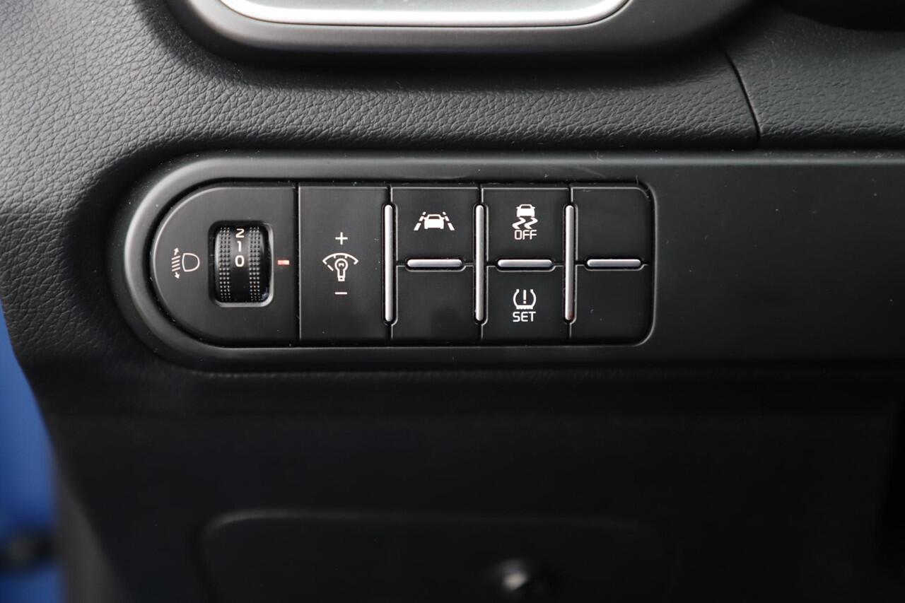 KIA CEE D Ceed Sportswagon 1.5 T-GDi DynamicLine 161PK Automaat Navigatie Achteruitrijcamera Carplay Android Clima Cruise Stuur & Stoelverwarming