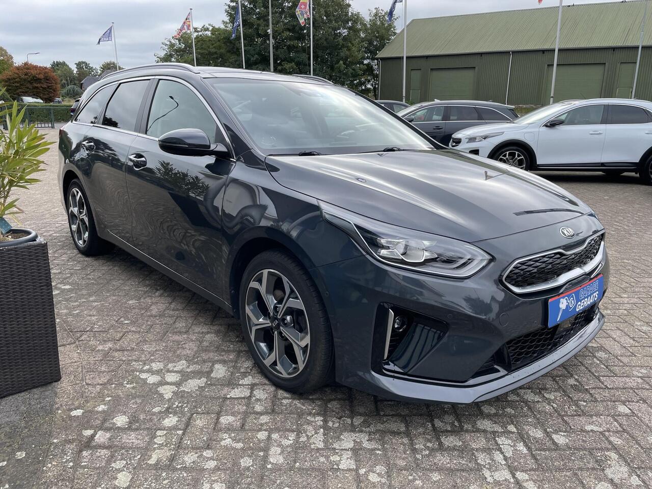 KIA CEE D Ceed Sportswagon 1.6 GDI PHEV ExecutiveLine FULL OPTION | 10 jaar garantie, Schuifdak, Stoelventilatie, Digitaal Display, Leer, Elektr. achterklep, 1e eigenaar, Dealer onderhouden, 1300kg trekgewicht!