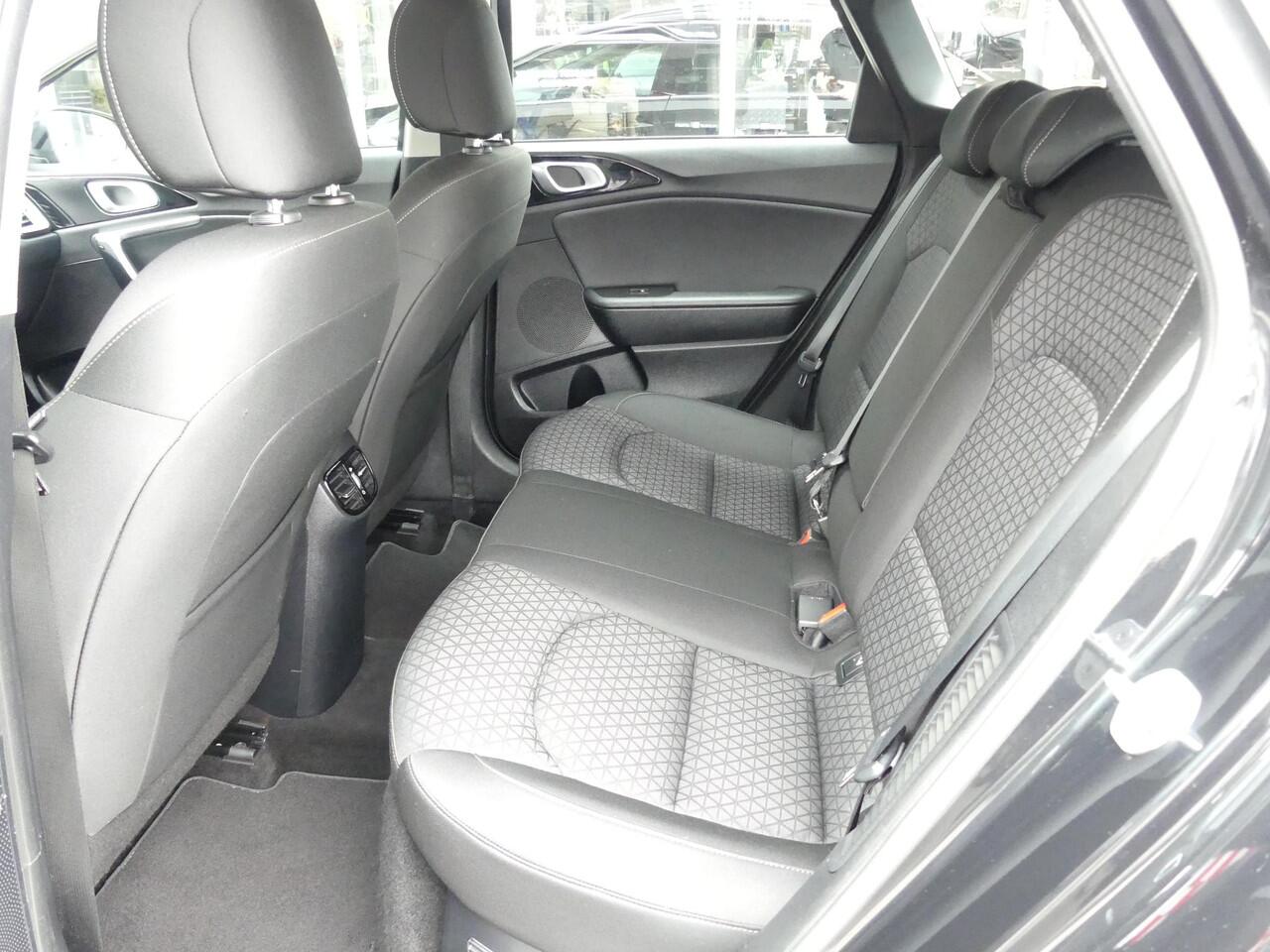 KIA CEE D Ceed Sportswagon 1.6 GDI PHEV DynamicLine *t/m 10de bouwjaar garantie!