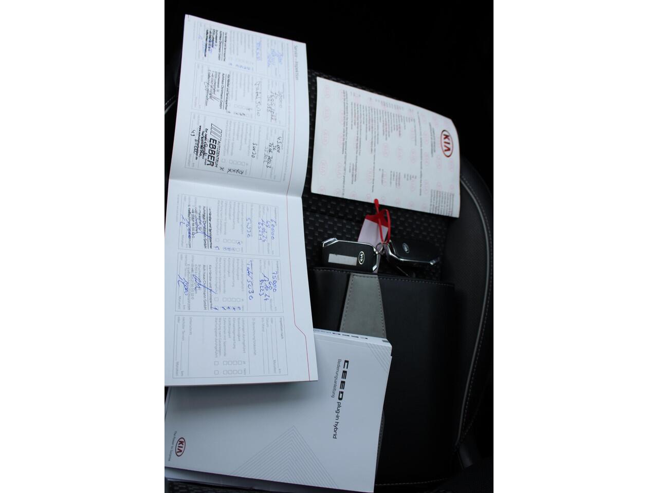 KIA CEE D Ceed Sportswagon 1.6 GDI PHEV DynamicPlusLine