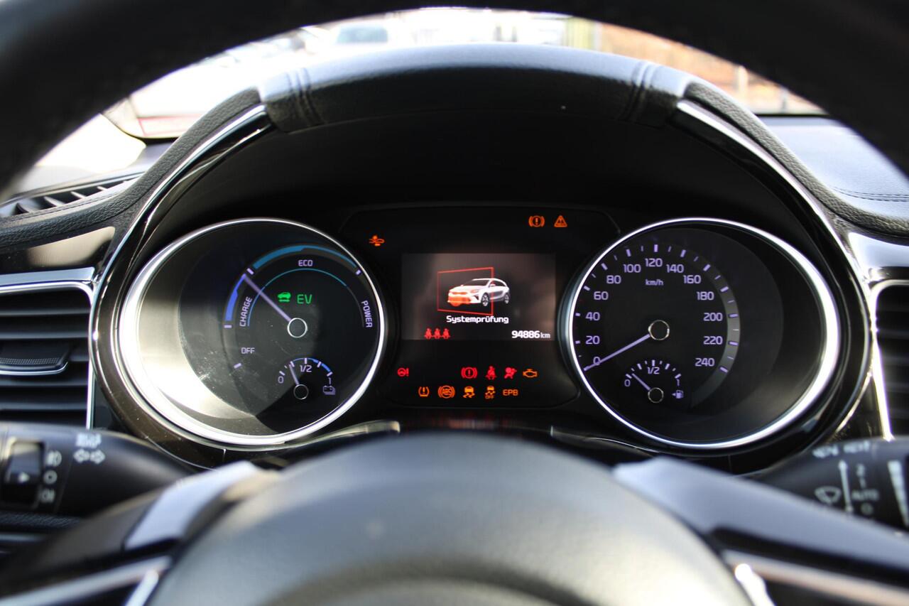 KIA CEE D Ceed Sportswagon 1.6 GDI PHEV DynamicPlusLine