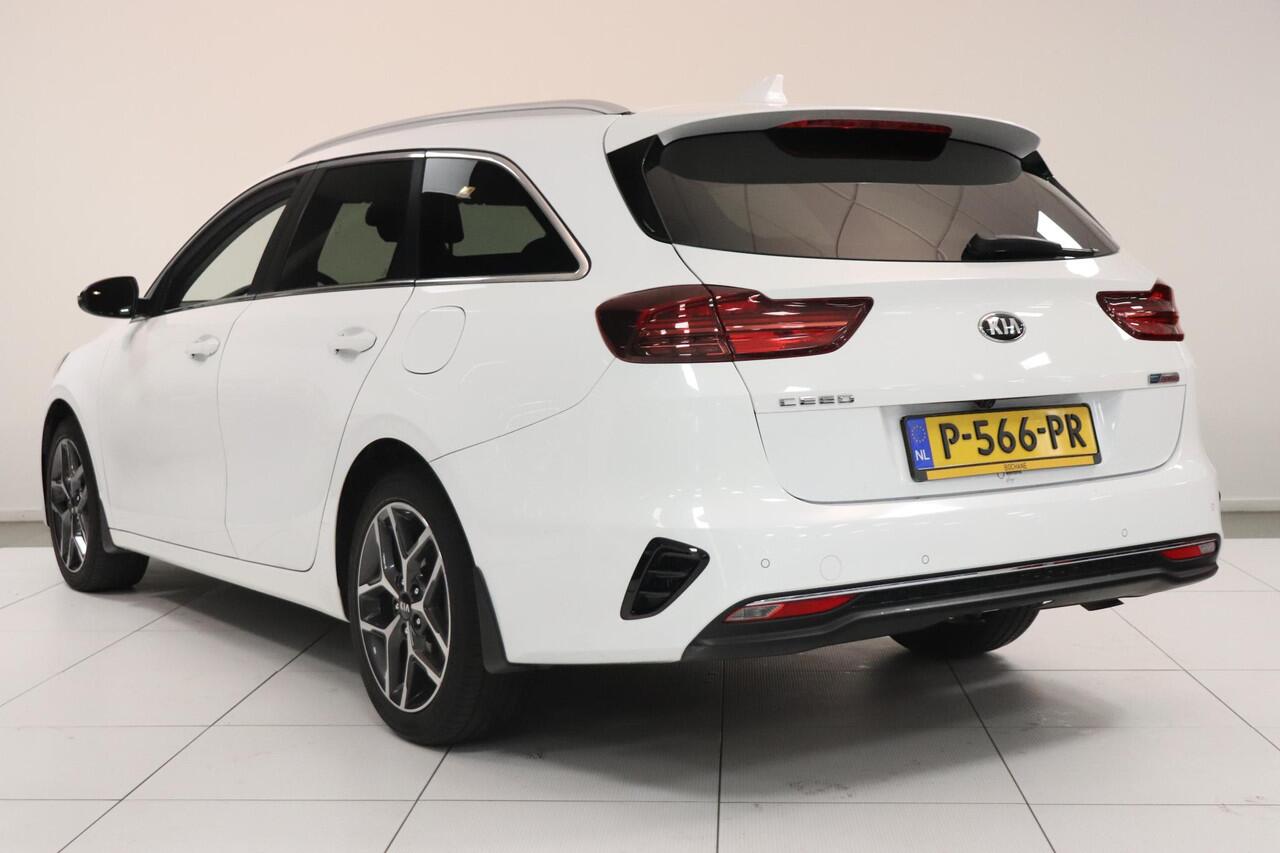 KIA CEE D Ceed Sportswagon 1.5 T-GDi DynamicPlusLine | cruise control | Camera | Climate control | Stuur & stoelverwarming | AppleCarplay AndroidAuto navigatie | Trekhaak |