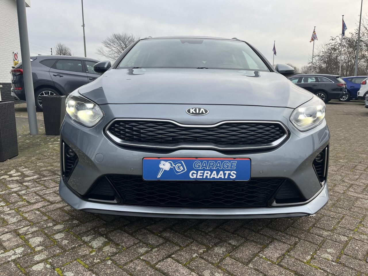 KIA CEE D Ceed Sportswagon 1.6 GDI PHEV ExecutiveLine FULL OPTION | 10 jaar garantie, Schuifdak, Stoelventilatie, Digitaal Display, Leer, Elektr. achterklep, Dealer onderhouden, 1300kg trekgewicht!