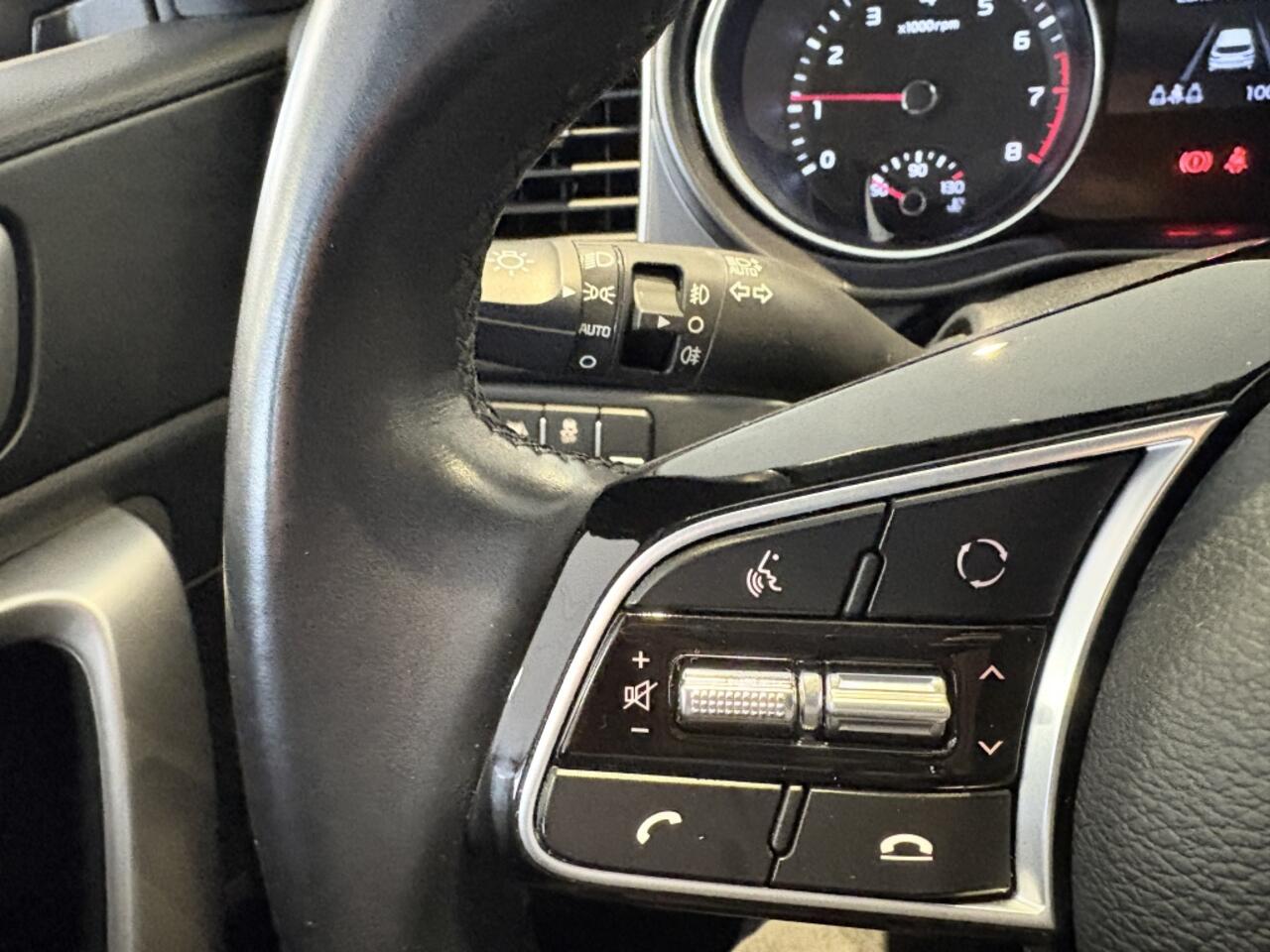 KIA CEE D Ceed 1.0 T-GDi DynamicLine / Camera