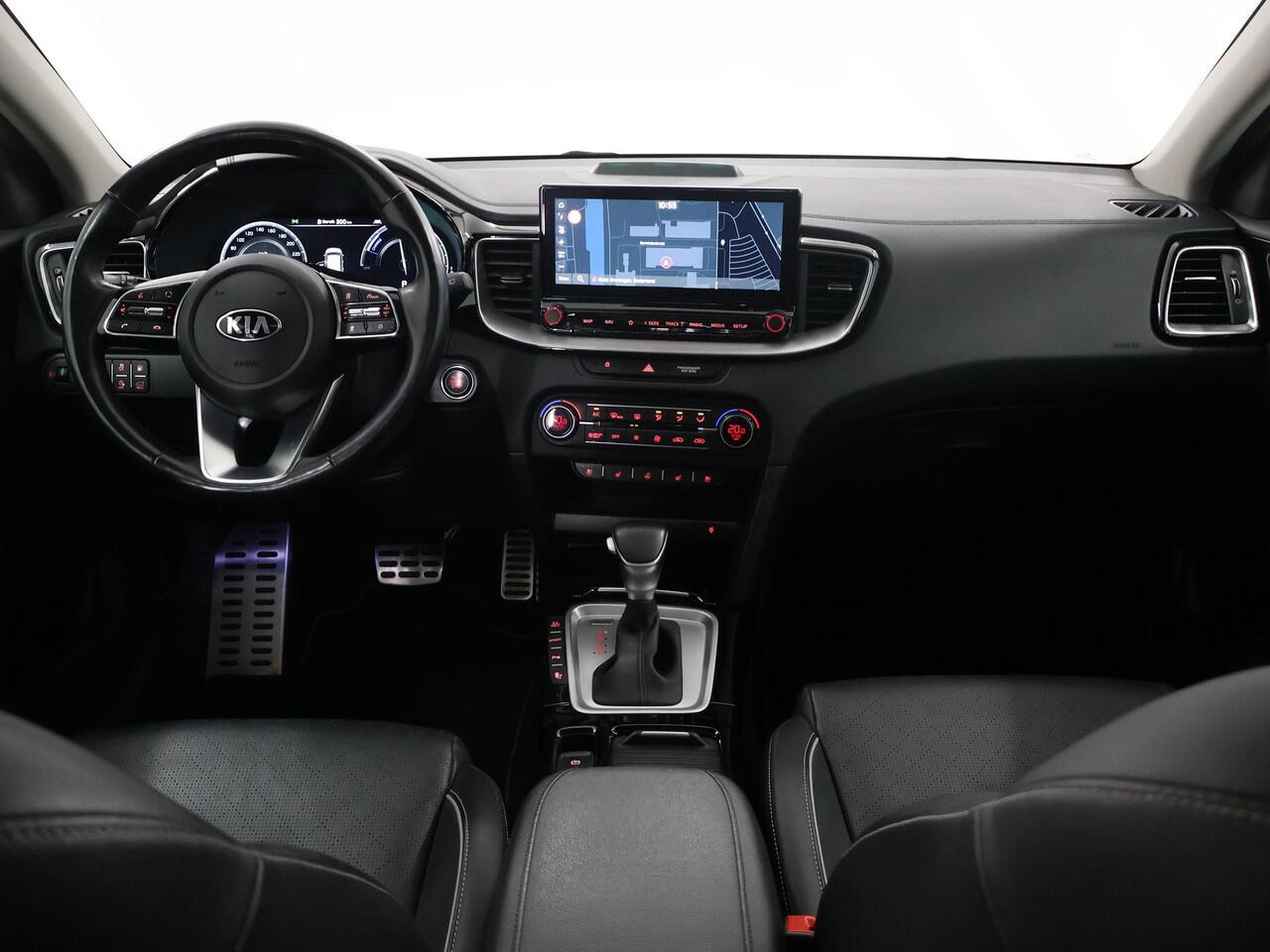 KIA CEE D Ceed Sportswagon 1.6 GDI PHEV ExecutiveLine | Navigatie | Schuifdak | Parkeercamera | Stoelverwarming/verkoeling | Keyless Go |