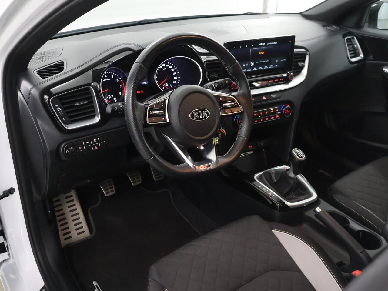 KIA CEE D Ceed Sportswagon 1.5 T-GDi GT-Line Edition | Trekhaak | Navigatie | Parkeercamera | Apple Carplay/Android Auto | Cruise Control |