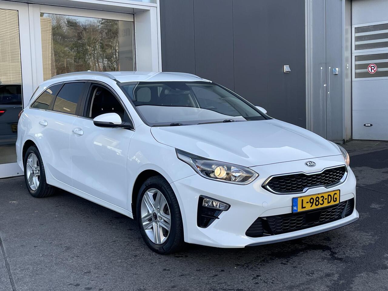KIA CEE D Ceed Sportswagon 1.5 T-GDi DynamicPlusLine | Stoel/Stuur Verwarming | Climate Control | Achteruitrijcamera