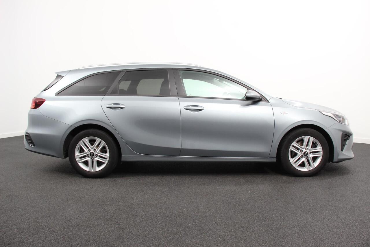 KIA CEE D Ceed Sportswagon 1.0 T-GDi Active SW | Navigatie | Apple Carplay/Android Auto | Climate Control | Camera | Extra Getint Glas