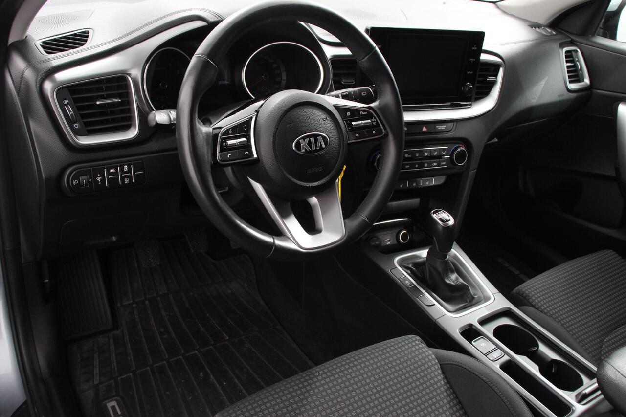 KIA CEE D Ceed Sportswagon 1.0 T-GDi Active SW | Navigatie | Apple Carplay/Android Auto | Climate Control | Camera | Extra Getint Glas