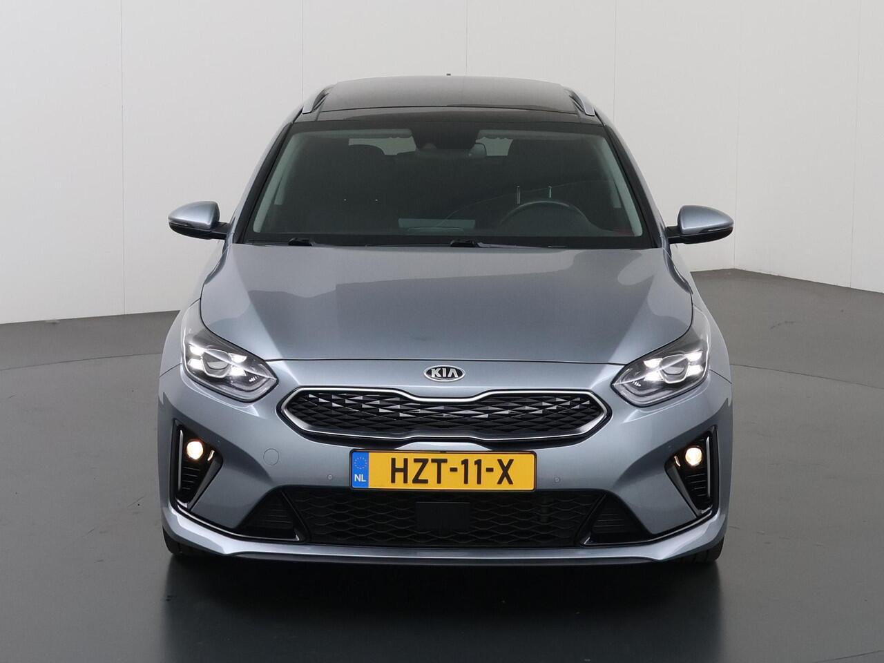 KIA CEE D Ceed Sportswagon 1.6 GDI PHEV ExecutiveLine | Trekhaak | Panoramadak | Elekt. Stoelverstelling met geheugen | Stoelventilatie | Stoel/Stuurwielverwarming |