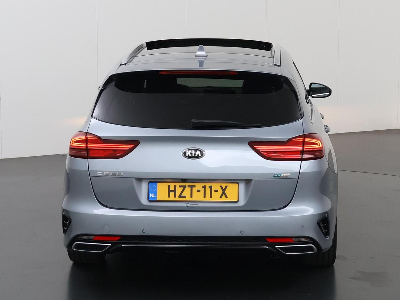 KIA CEE D Ceed Sportswagon 1.6 GDI PHEV ExecutiveLine | Trekhaak | Panoramadak | Elekt. Stoelverstelling met geheugen | Stoelventilatie | Stoel/Stuurwielverwarming |