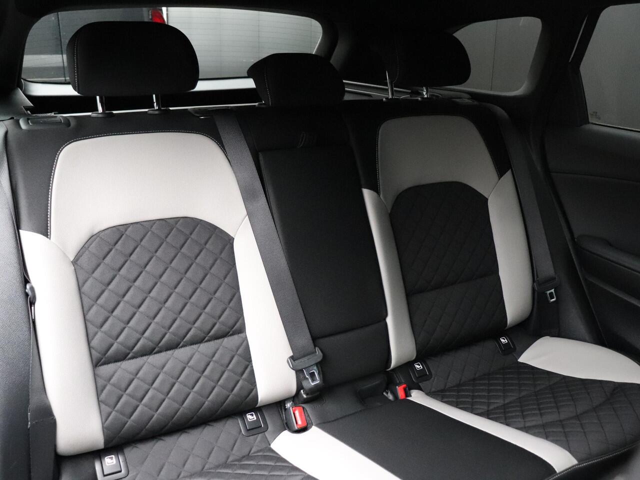 KIA CEE D Ceed Sportswagon 1.0 T-GDi GT-Line Edition LEDER | TREKHAAK | CAMERA | APPLE CARPLAY | CRUISE |