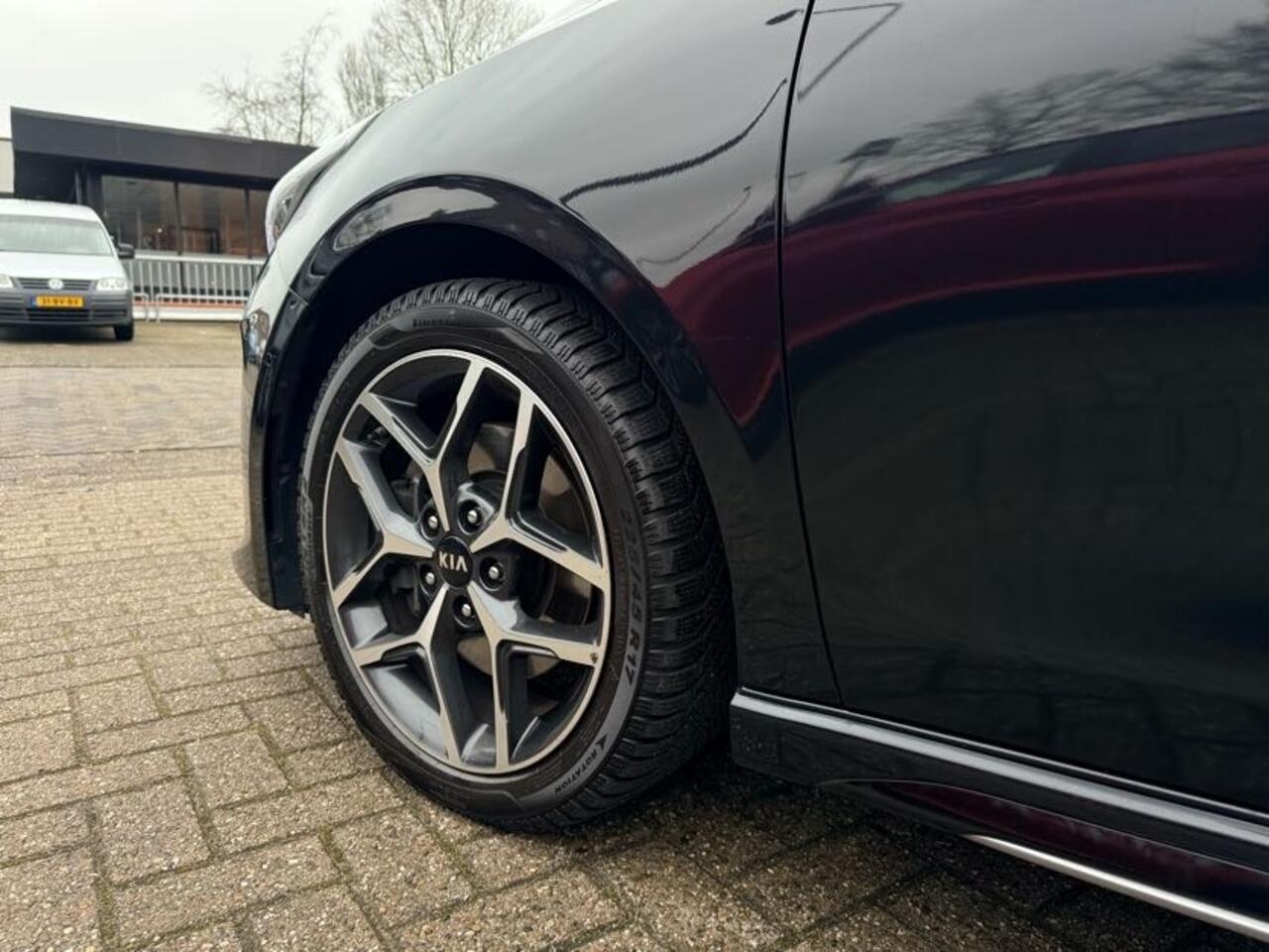 KIA CEE D Ceed 1.5 T-GDi MHEV GT-Line Business Edition