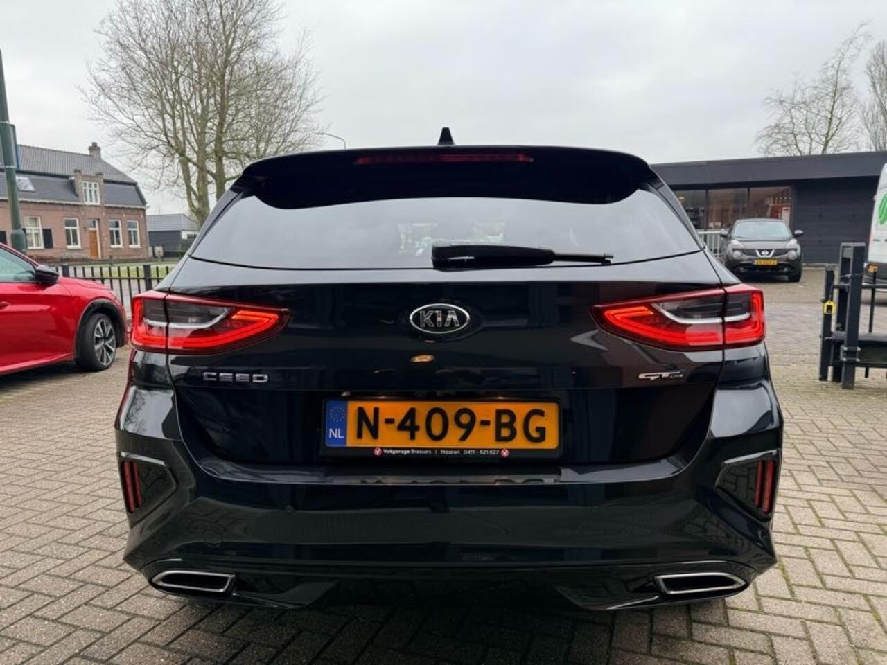 KIA CEE D Ceed 1.5 T-GDi MHEV GT-Line Business Edition