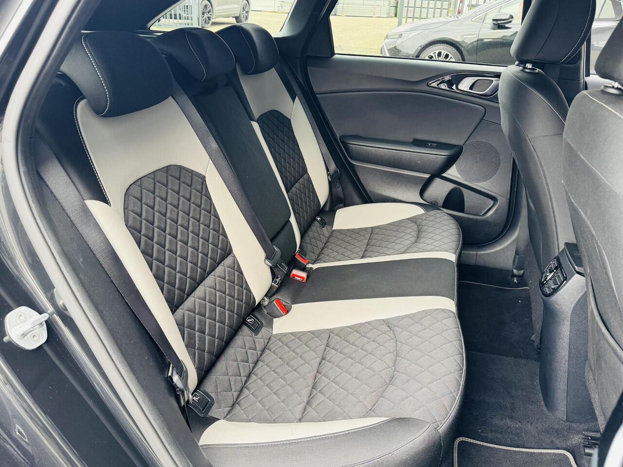 KIA CEE D CEED SPORTSWAGON 1.0 T-GDI GT-LINE BUSINESS EDITION I P-CAMERA I APPLE CARPLAY I CRUISE CONTROL