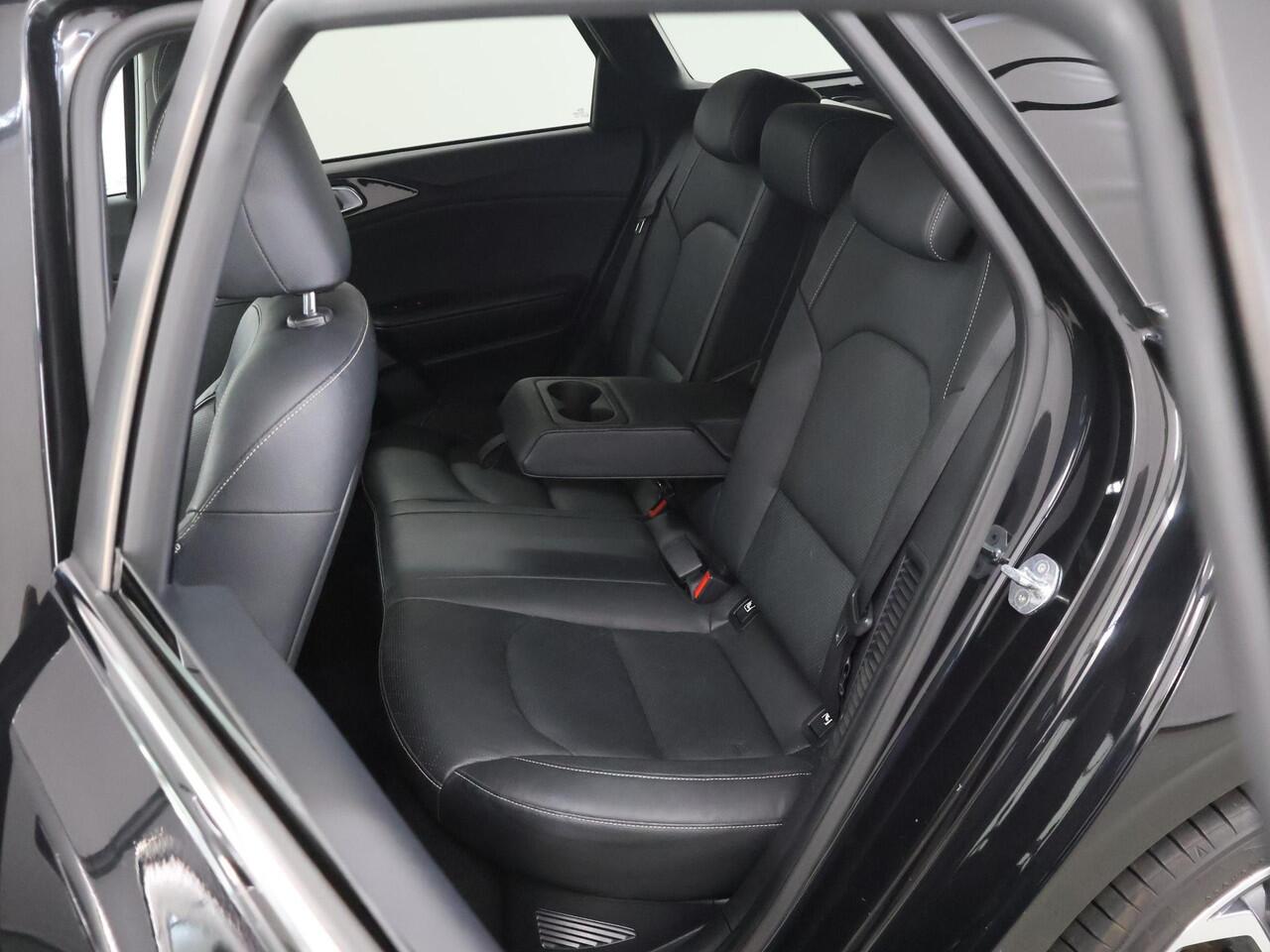 KIA CEE D Ceed Sportswagon 1.6 GDI PHEV ExecutiveLine | Panoramadak | Elekt. Stoelverstelling met geheugen | Stoelventilatie | Stoel/Stuurwielverwarming |