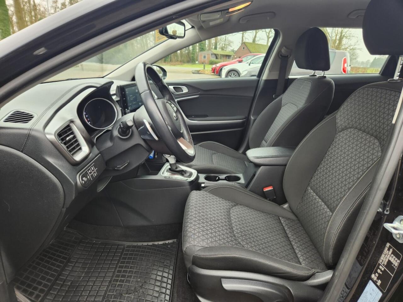 KIA CEE D 1.5 T-GDI 160PK MHEV Automaat, DynamicLine, Clima, Apple/Android