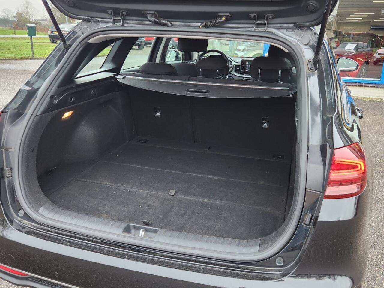 KIA CEE D 1.5 T-GDI 160PK MHEV Automaat, DynamicLine, Clima, Apple/Android